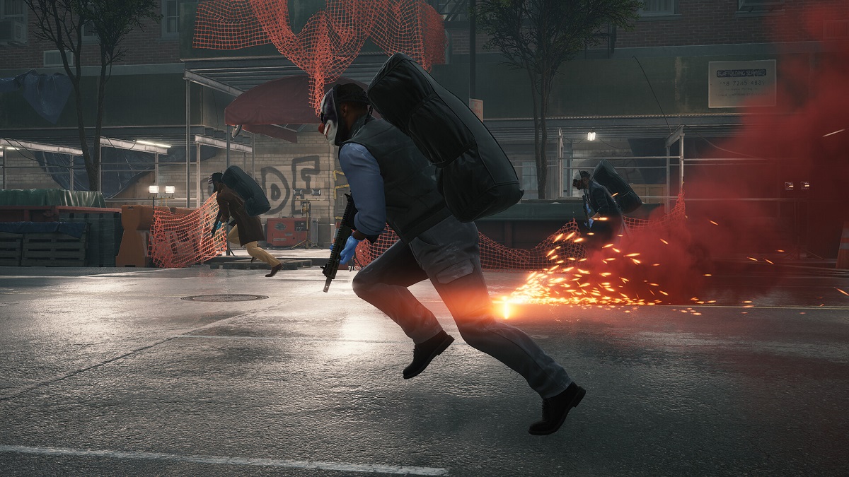 Payday 3: robbers running away from a flare.