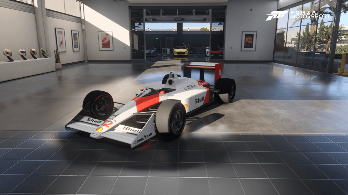 mclaren mp4/4 in forza motorsport