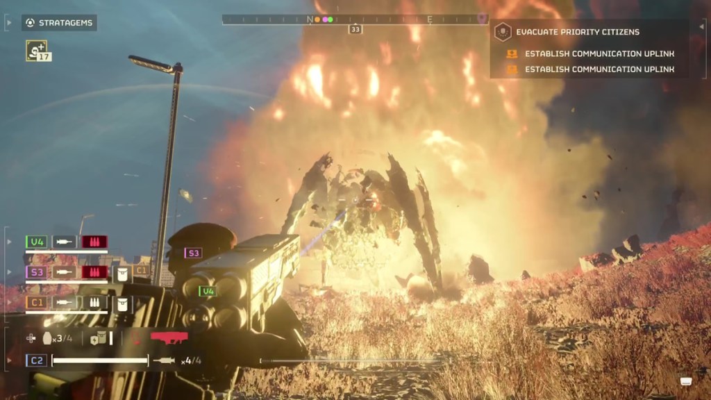 Helldivers 2 How to best use the MLS-4X Commando - killing a bile titan with the commando