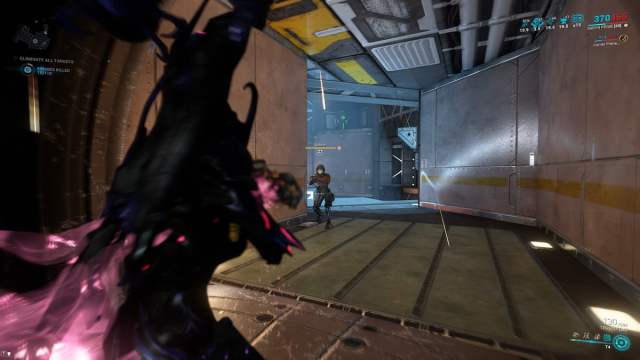 Aiming at a Grineer Sniper in Warframe