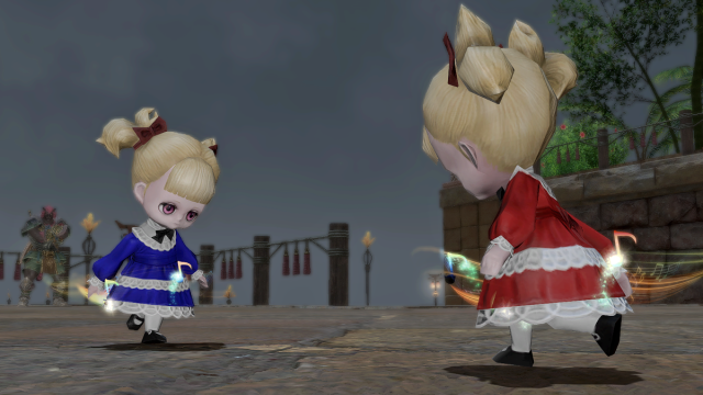 Calca and Brina dance together in Final Fantasy XIV