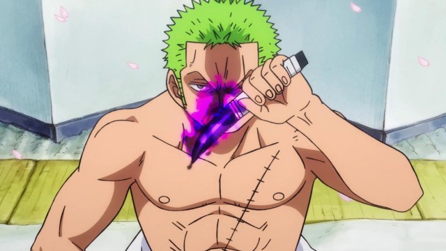 Zoro using a small knife in Wano in One Piece