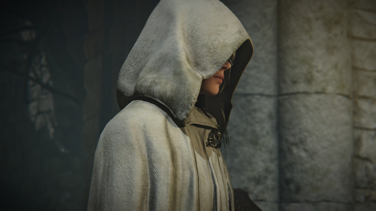 Elden Ring Duchess hooded