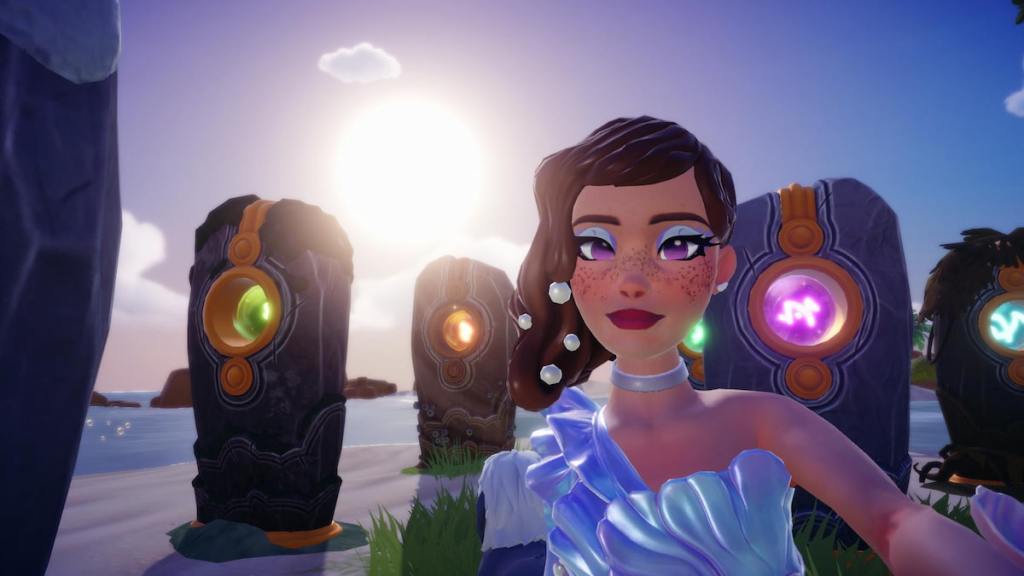 Taking picture with Pillars in Disney Dreamlight Valley