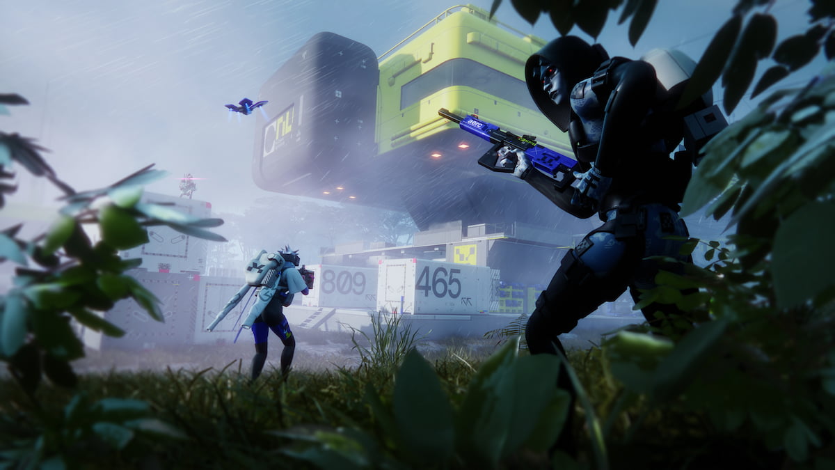 Players on a map in Marathon